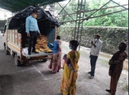 Food distribution by Ahimsa team in Chandra Lok Village